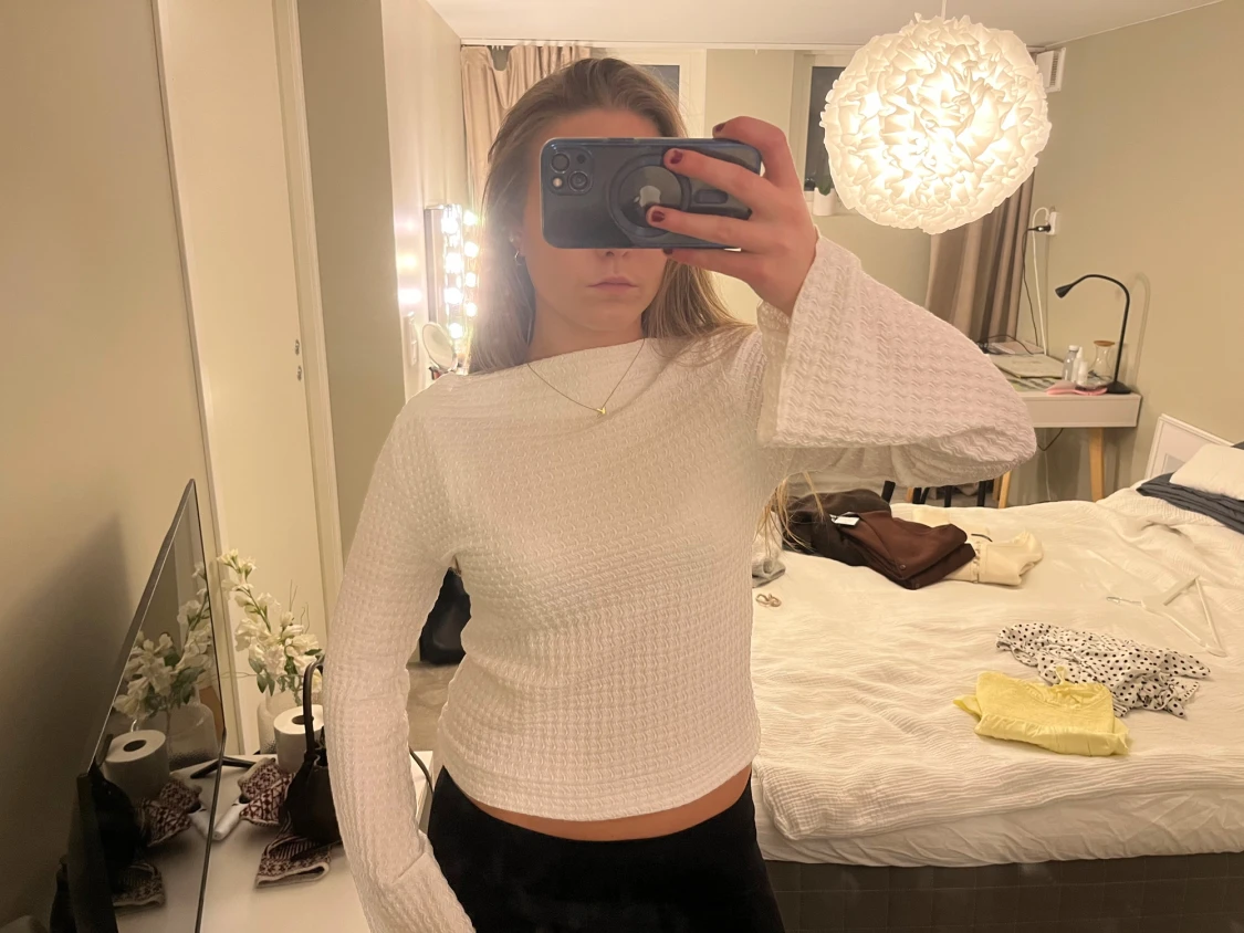 Vit långärmad tröja med vida armar Lager 157 - 2