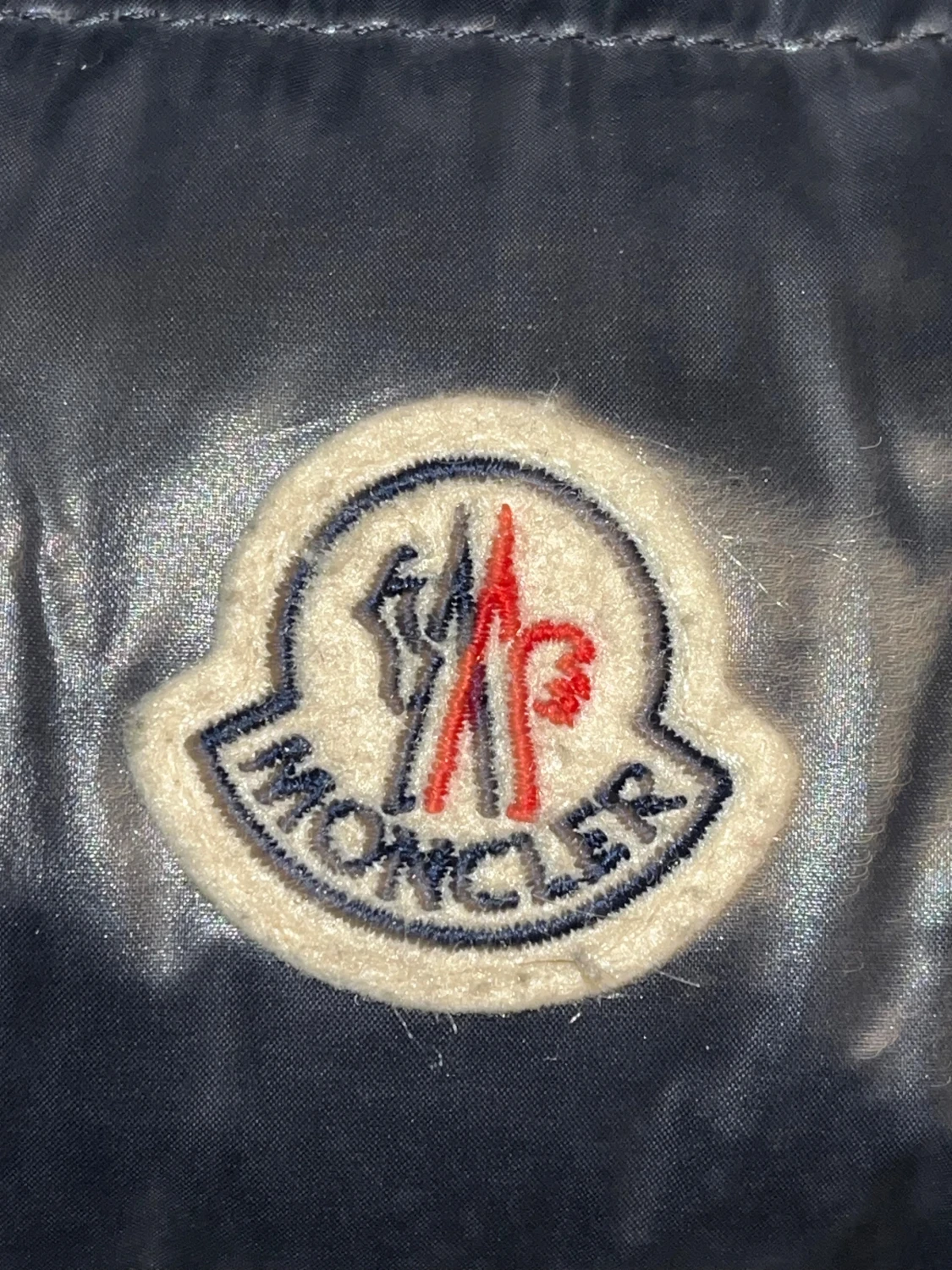 Mörkblå dunväst från Moncler - 4