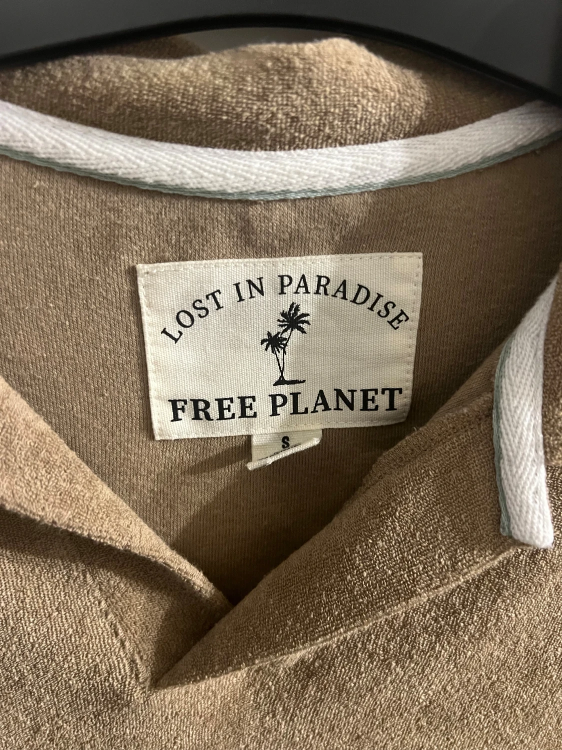 Beige pikétröja Free Planet S - 1