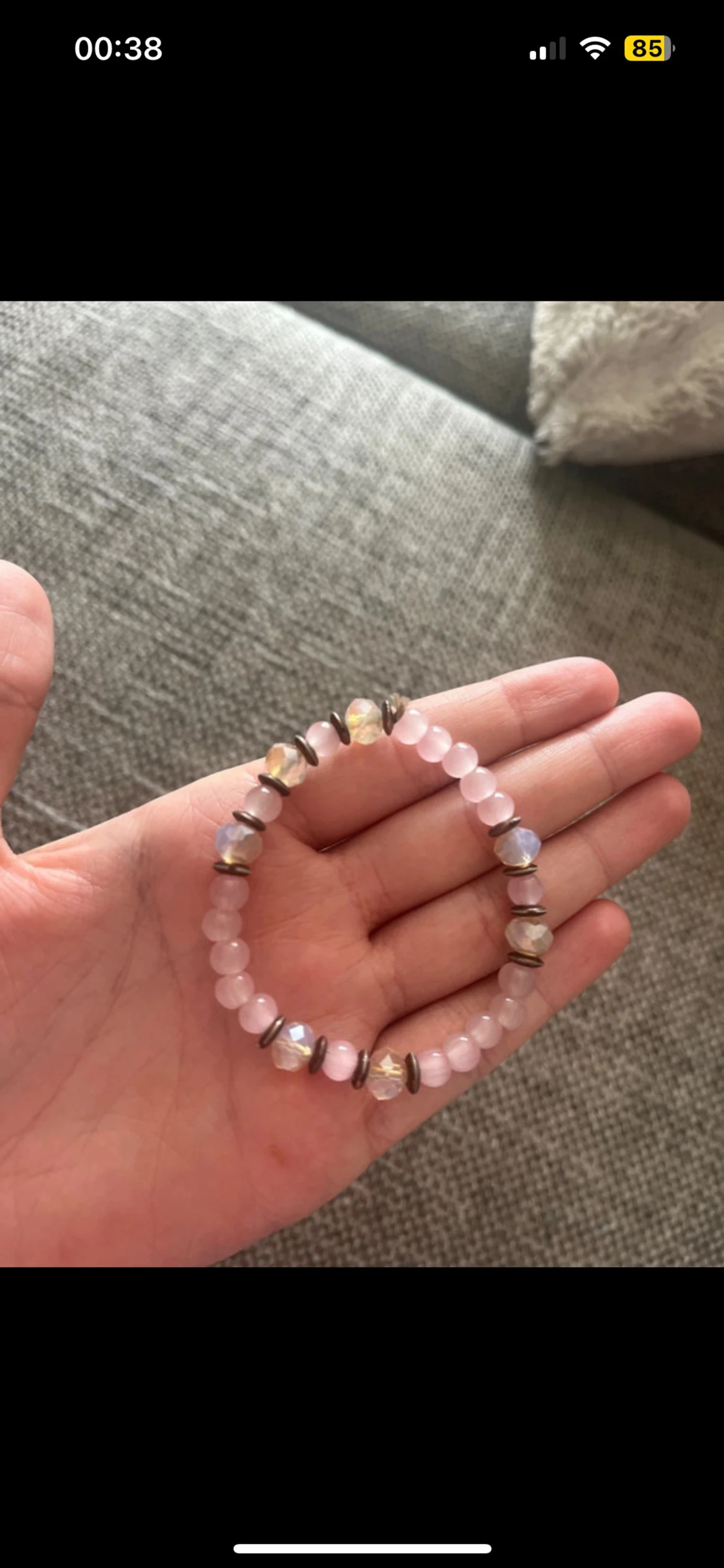 Rosa pärlarmband med glittriga detaljer - 2