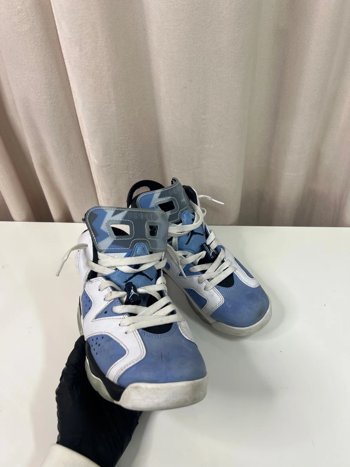 Nike Air Jordan 6 - 1