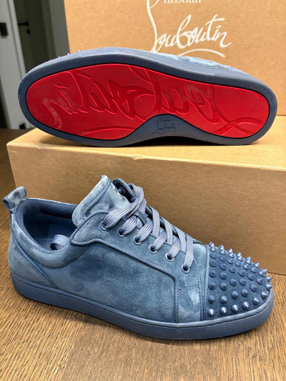 Blåa Christian Loubtins