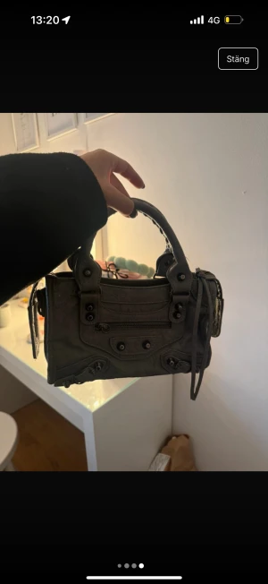 Säljer denna fina väskan  - Säljer denna fina väskan 