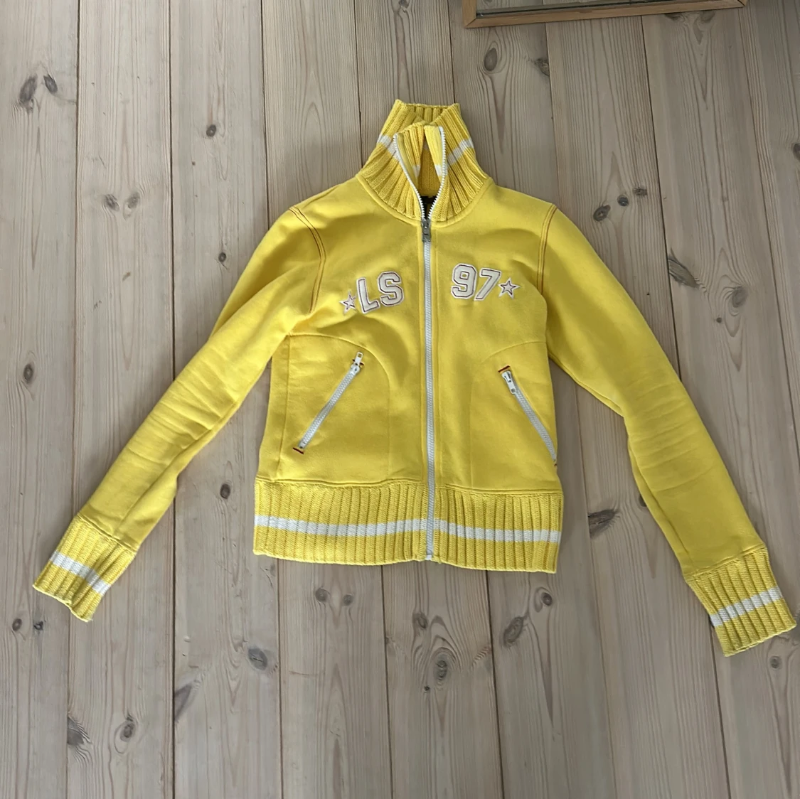 Gul zip up huddie - 2