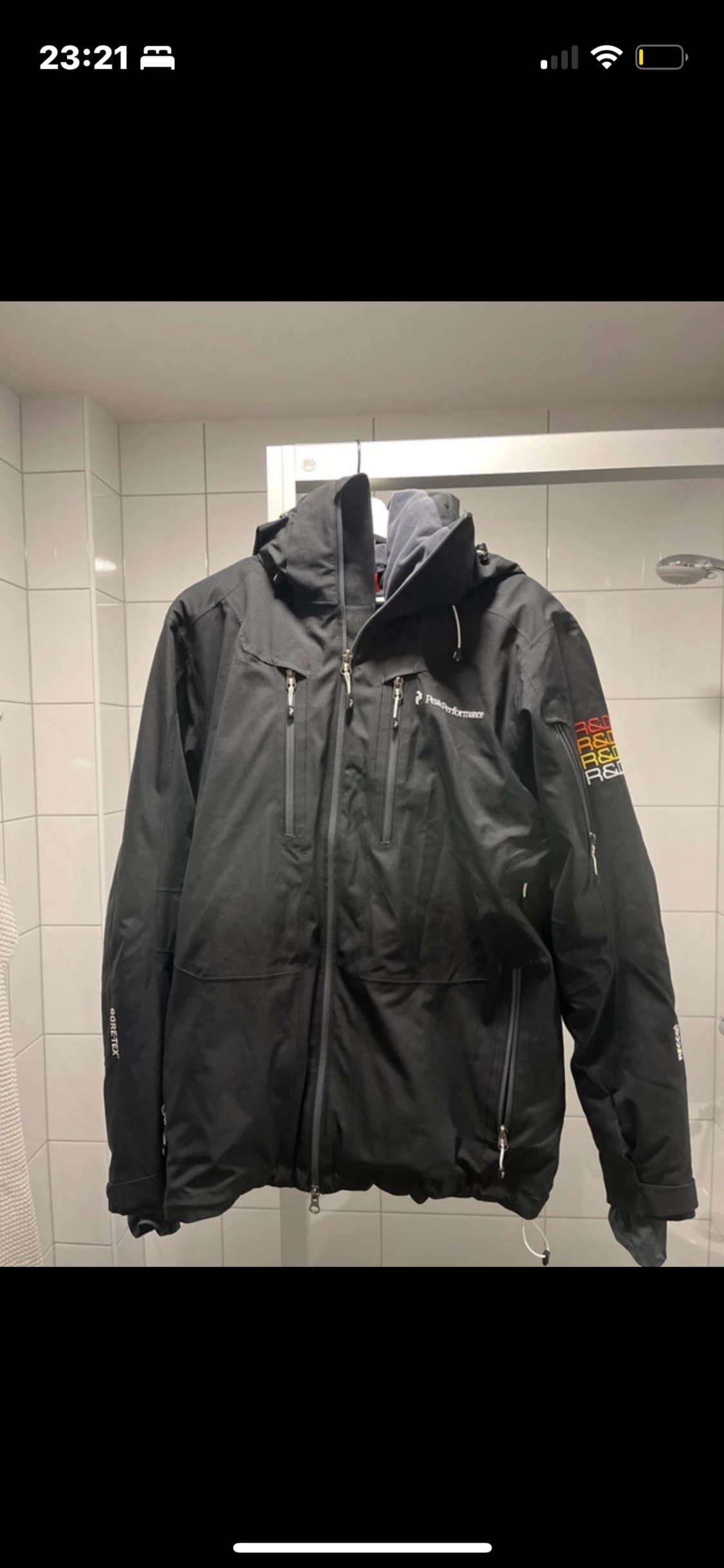 Svart vinterjacka Peak Performance S