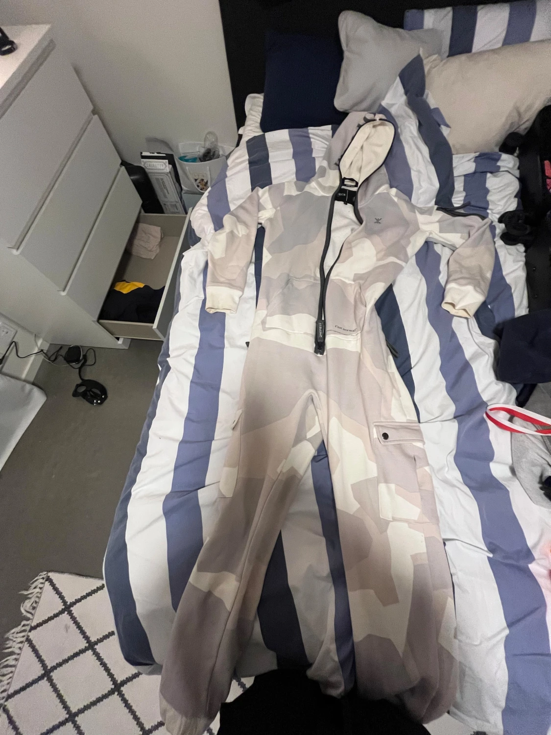 Onepiece byxdress Jon Olsson camo S