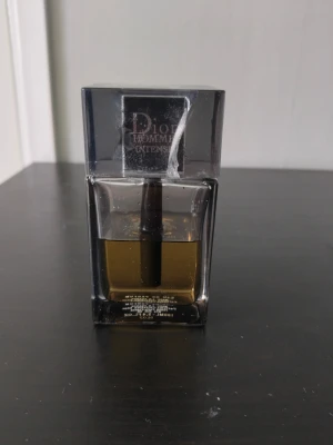 Dior hommie intense  - Använd som det syns på bilden 