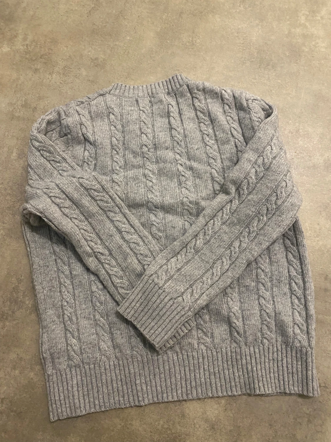 Grå stickad tröja från Polo Ralph Lauren - 1