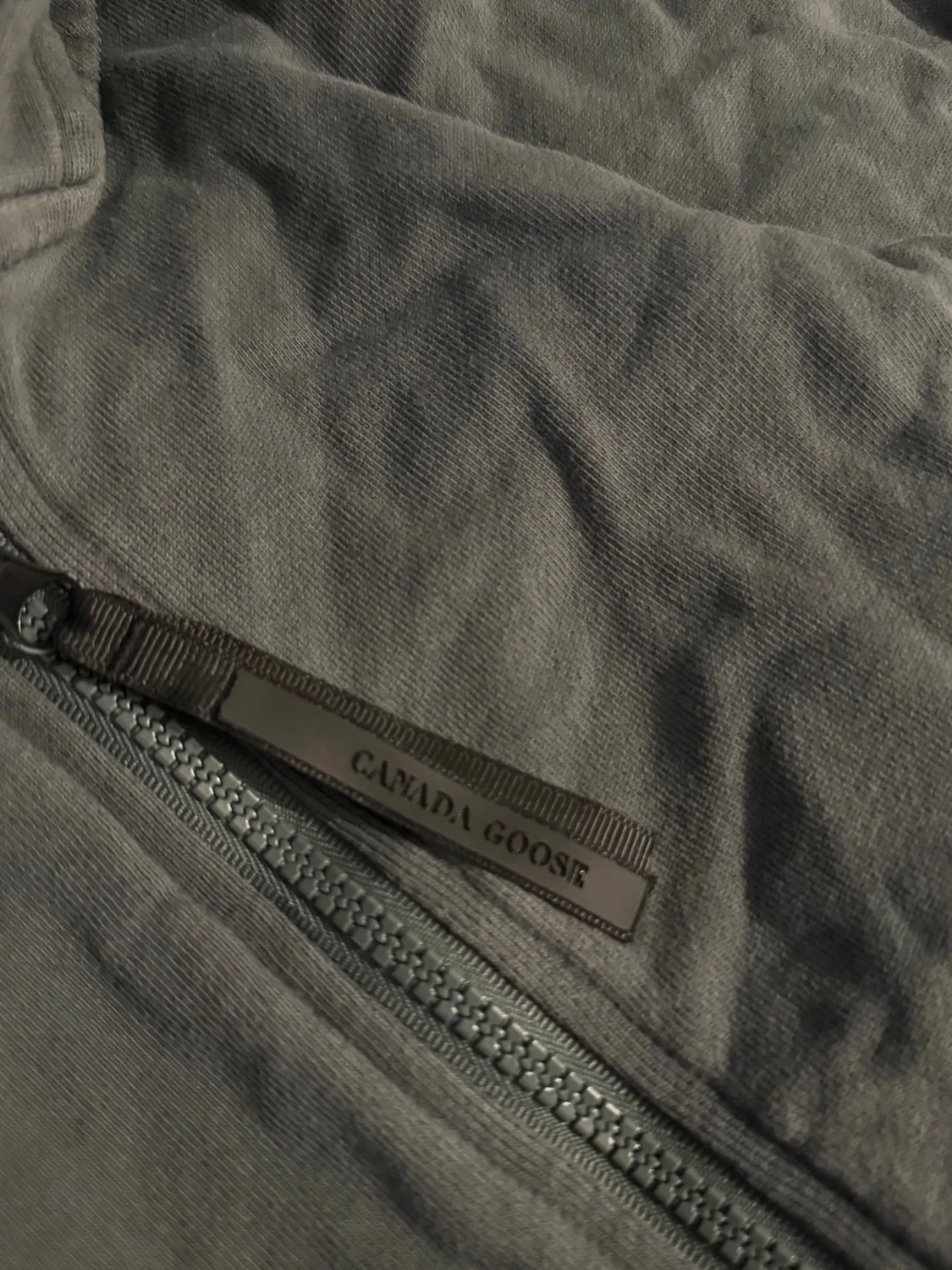 Mörkgrön  hoodiejacka från Canada Goose - 1