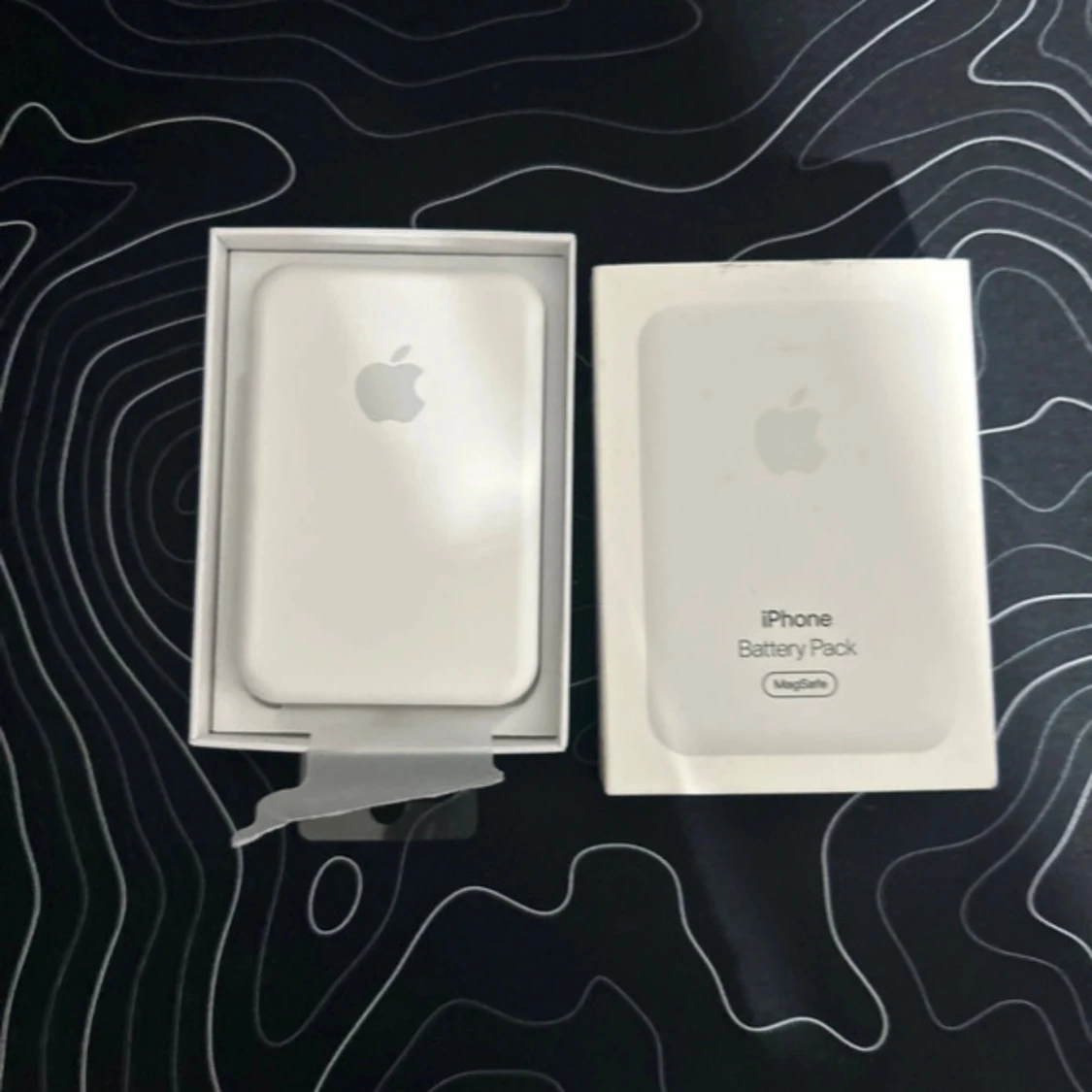 Apple MagSafe iPhone Battery Pack