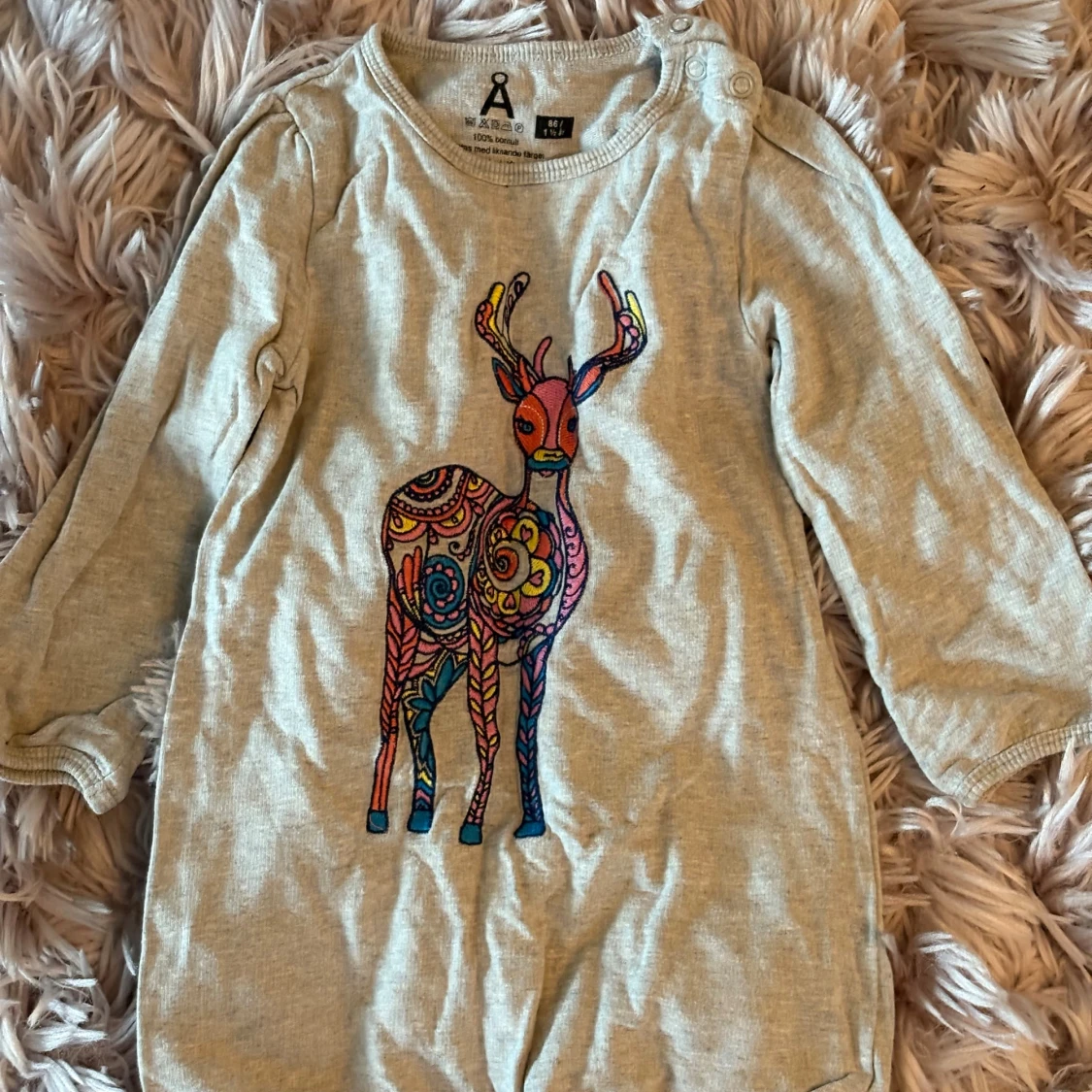 Gulliga flickkläder  - 2