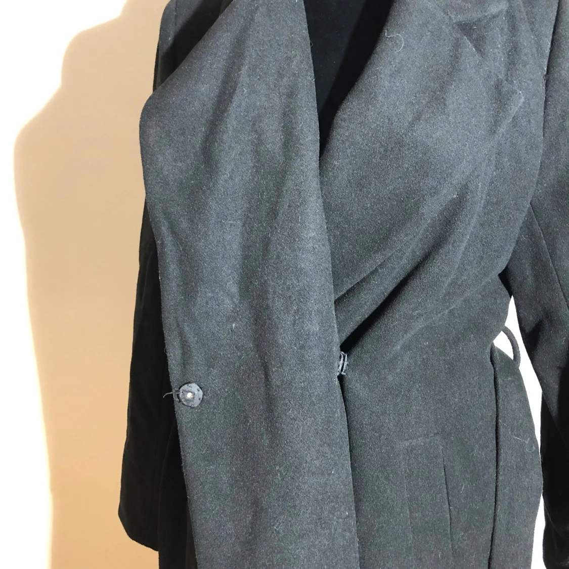 Svart kappa från Bik Bok i ullmix - 2