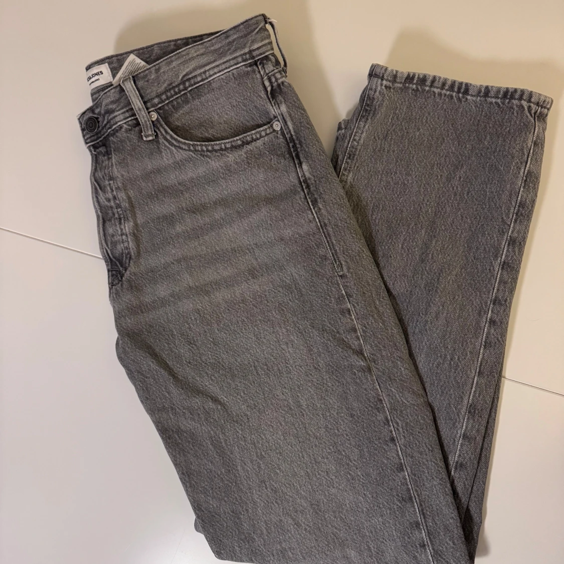 Grå jeans från Jack & Jones