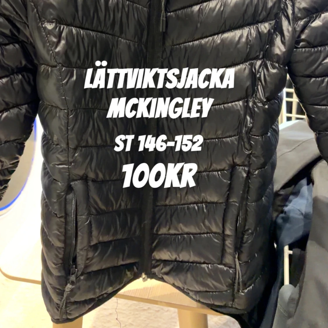 Svart lättviktsjacka McKinley - 1