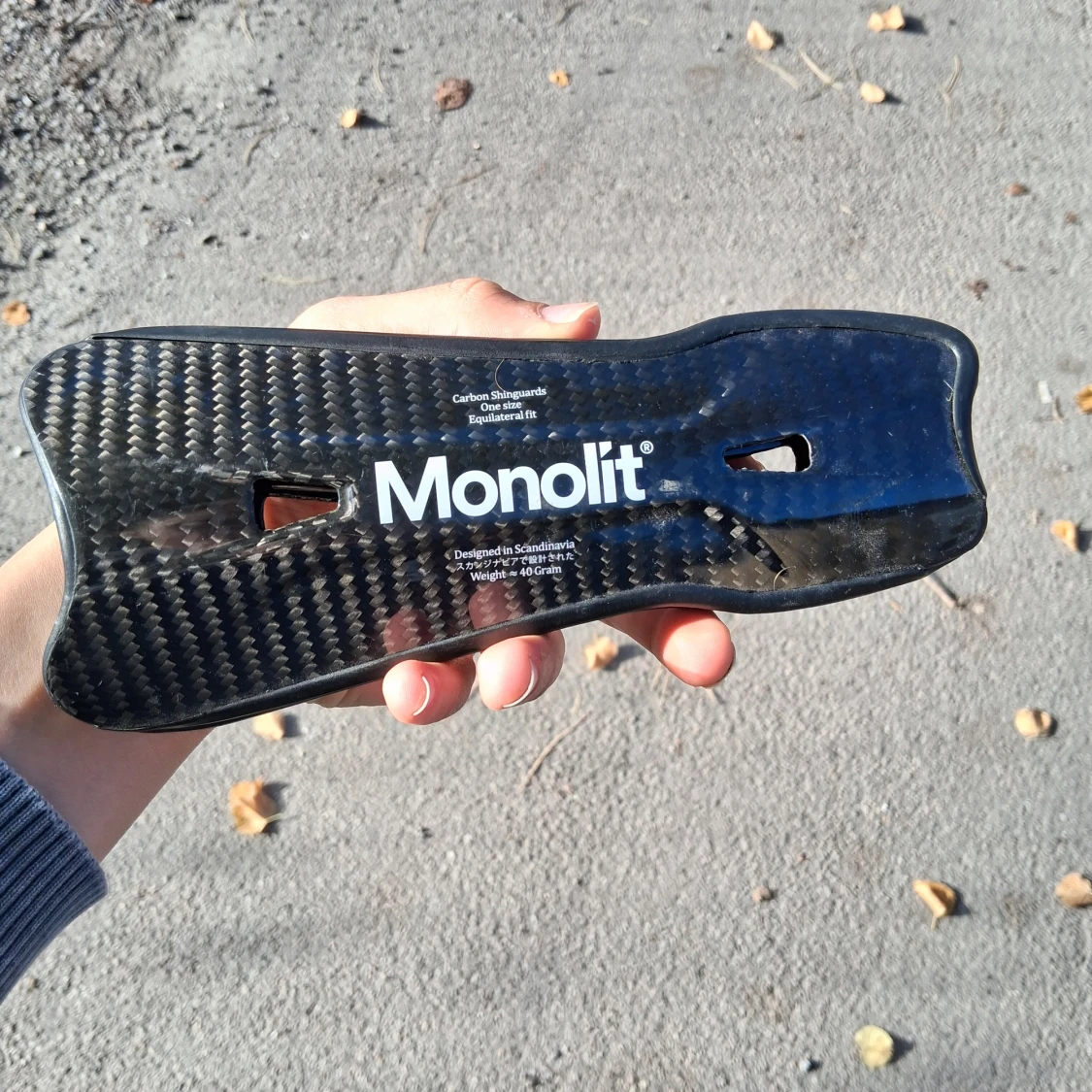 Monolit Carbon Shin Guards