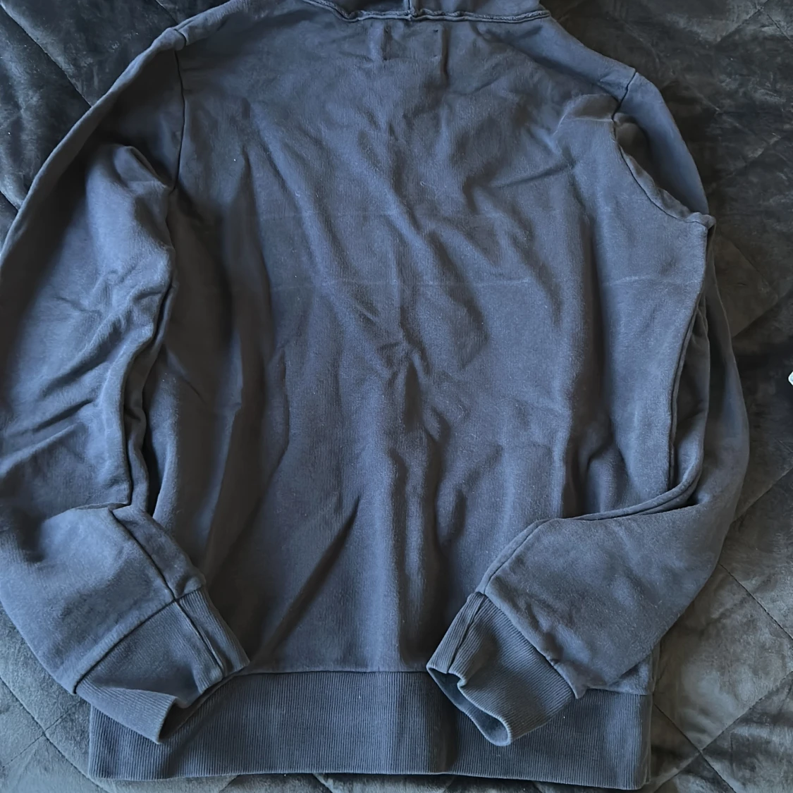 Svart hoodie från Dondup - 1