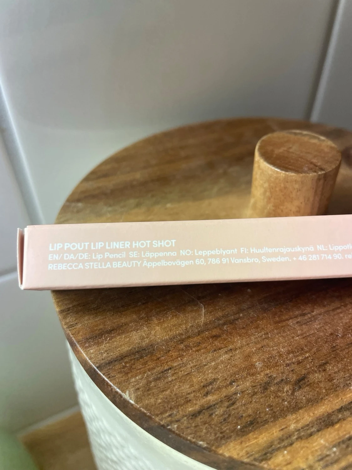 Rebecca Stella Lip Pout Läppenna Hot Shot - 2