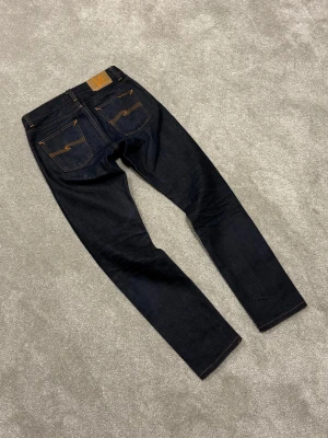 Nudie Selvage Jeans - Nudie Jeans | Modell: Lean Dean | Skick 9/10, Väldigt bra | Nypris 3000kr | Mitt pris 699kr | Midjebredd: 39cm Ytterbenslängd: 102cm | Kom gärna pm vid frågor eller funderingar | Postas eller möts upp i Gävle!