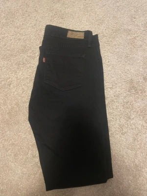 Levi’s Jeans - Svarta Levis jeans Storlek W28 L 32 Modell Modern Rise Skinny Bra skick Hör av dig 🤙