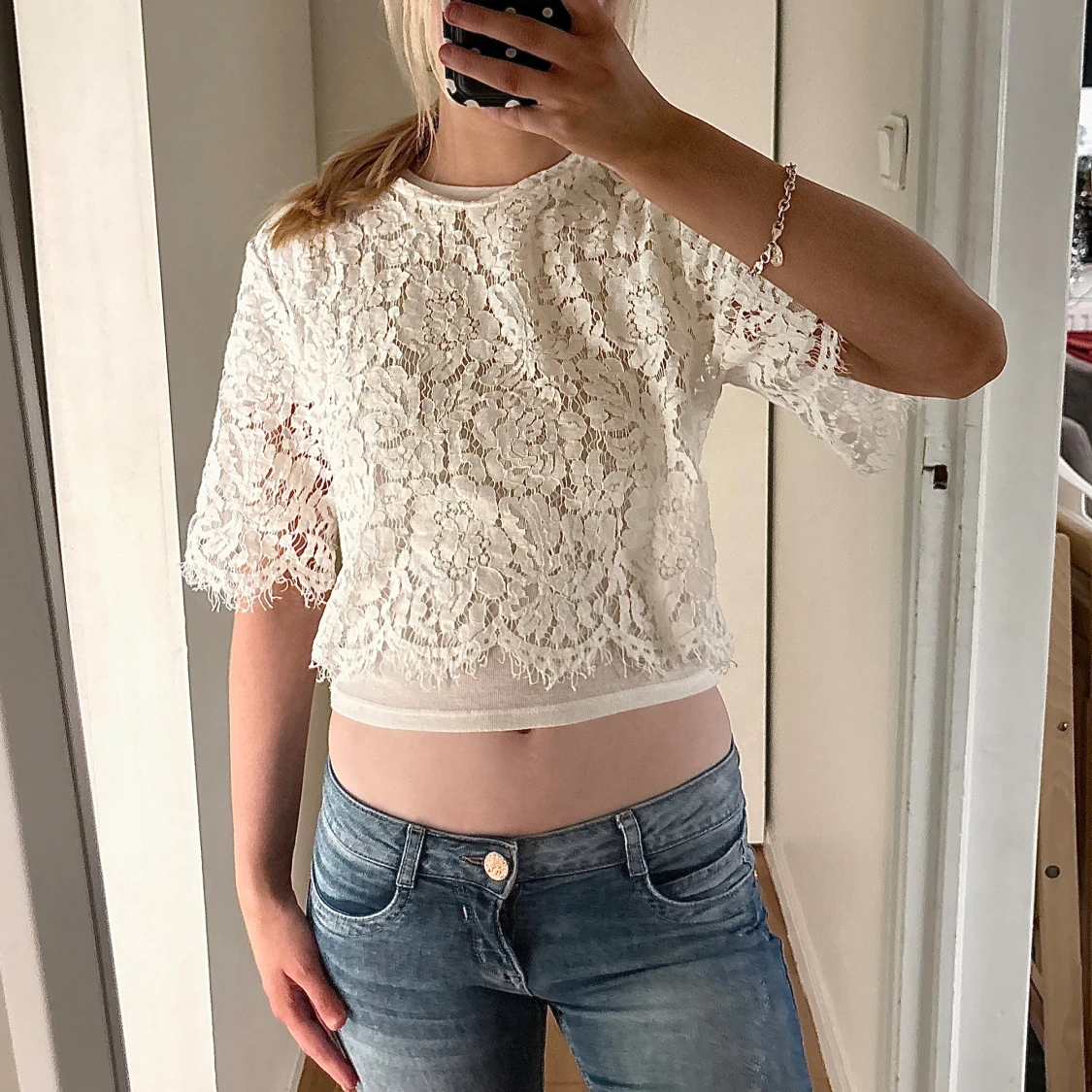 Vit spetsblus från Amisu XS - 1