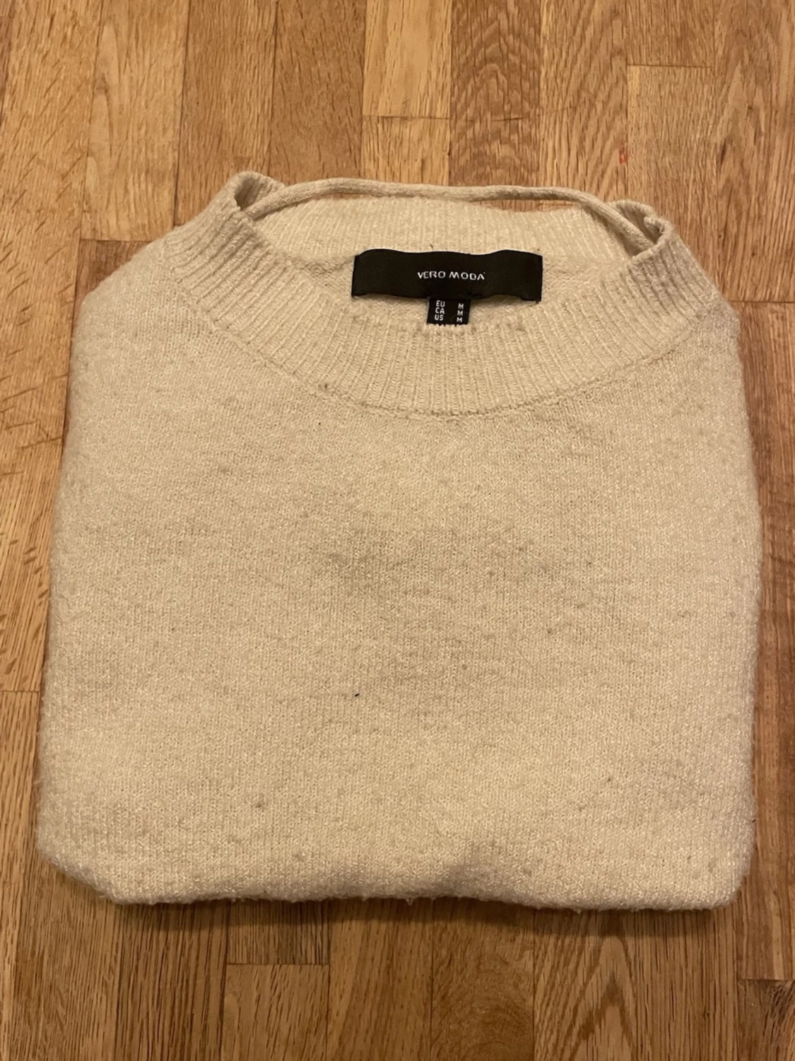 Beige stickad tröja Vero Moda 