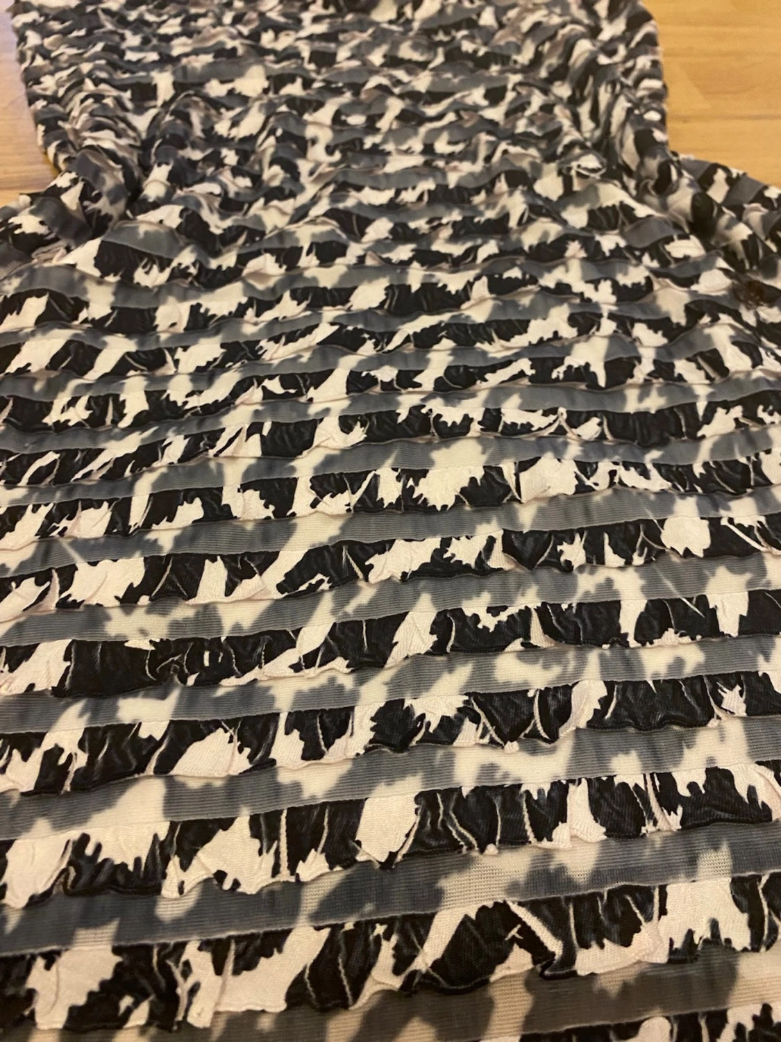 Svartvit mönstrad klänning H&M Divided - 1