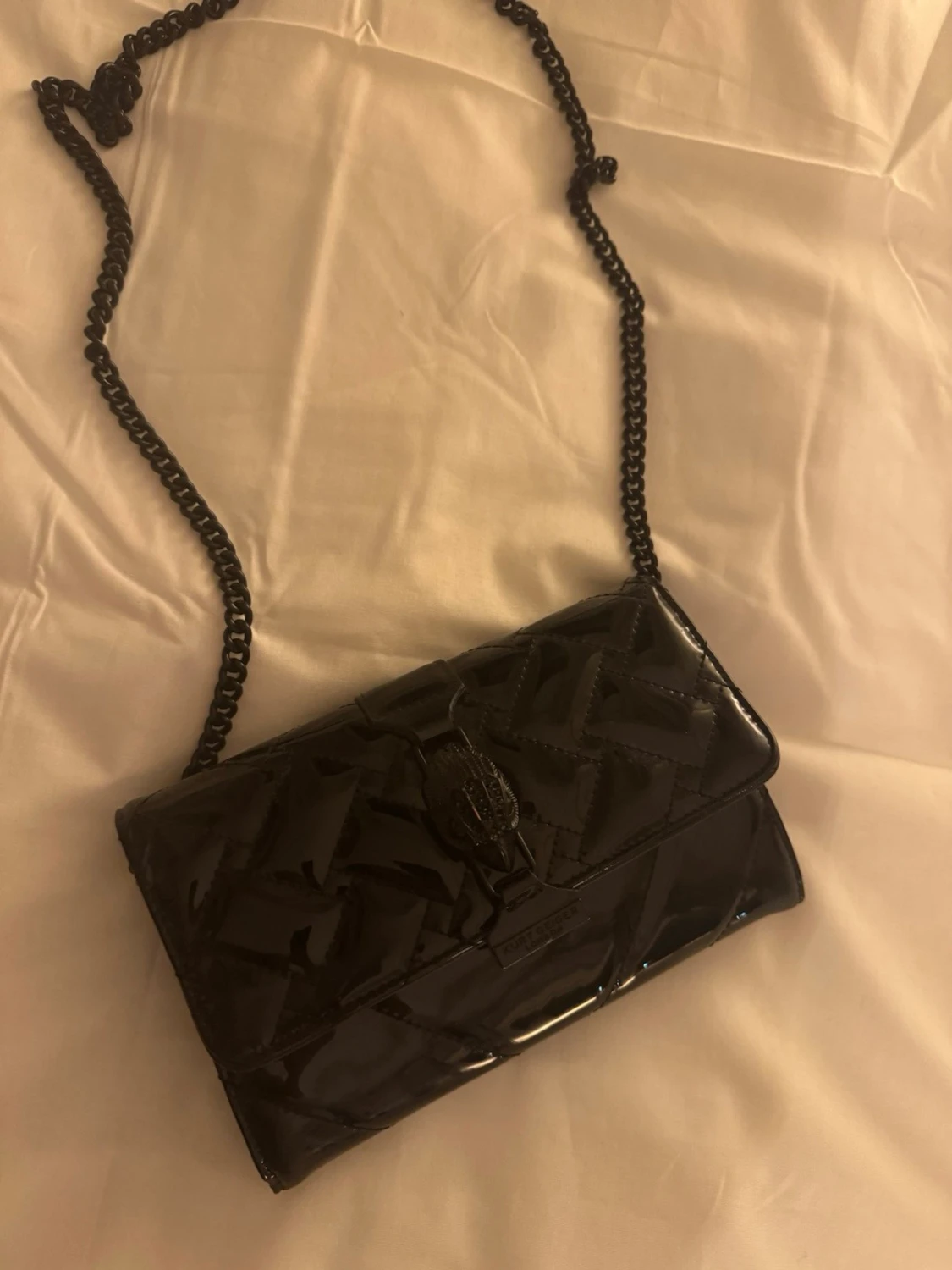 Svart quiltad axelväska Kurt Geiger