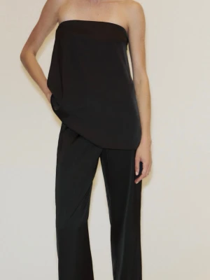 Svart satintopp - Svart satintopp från Zara i stl xs, använd 1 gång 