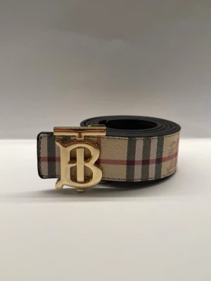 Burberry - Helt ny!!