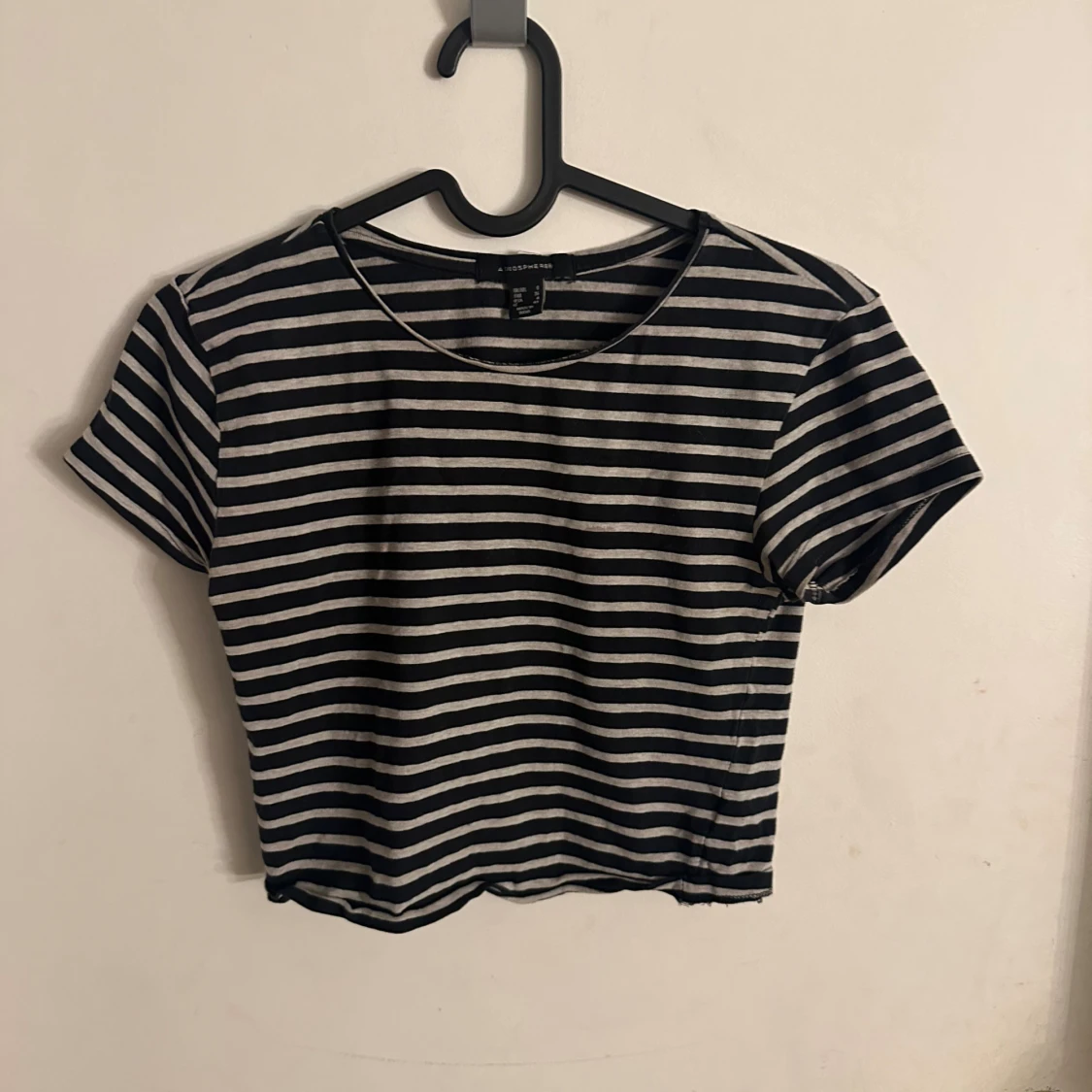 Randig croppad topp från Atmosphere