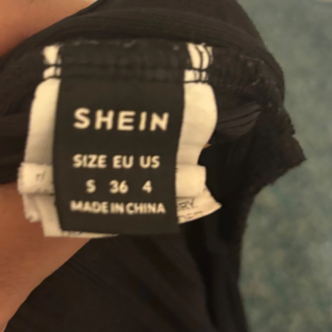 Svart ribbad långärmad topp Shein - 2