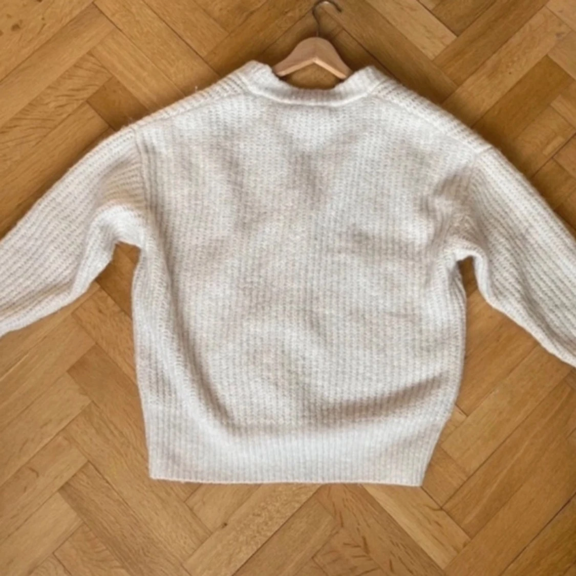 Beige stickad kofta från Zara - 4