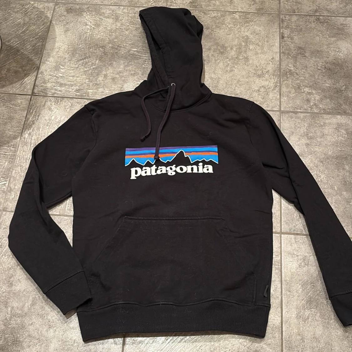Svart Patagonia hoodie XS