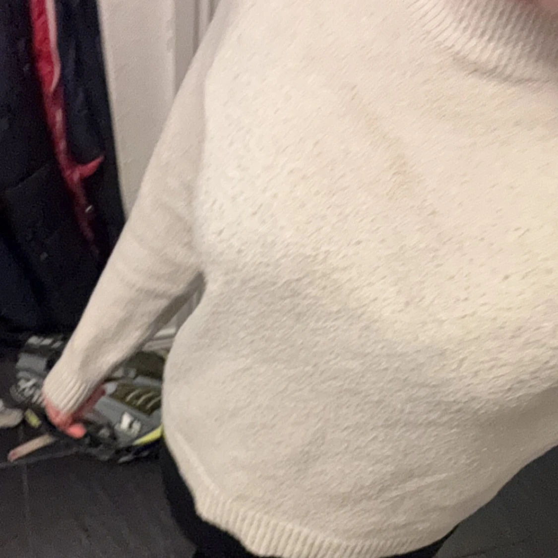 Beige stickad tröja - 1