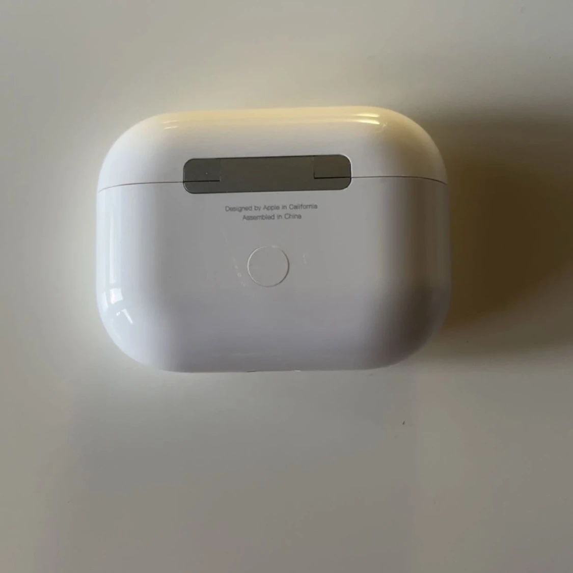 AirPods Pro 2 (USB-C) - 1