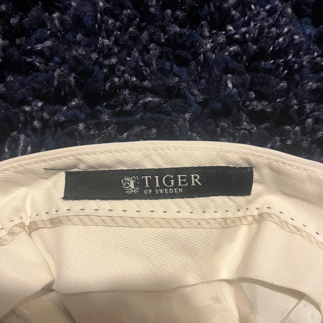 Vita kostymbyxor från Tiger of Sweden - 1