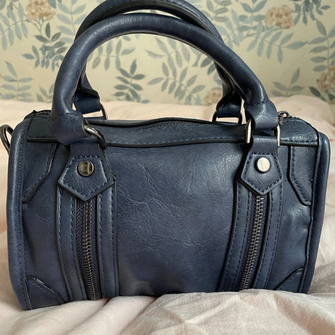 Mörkblå zadig voltaire väska - 1