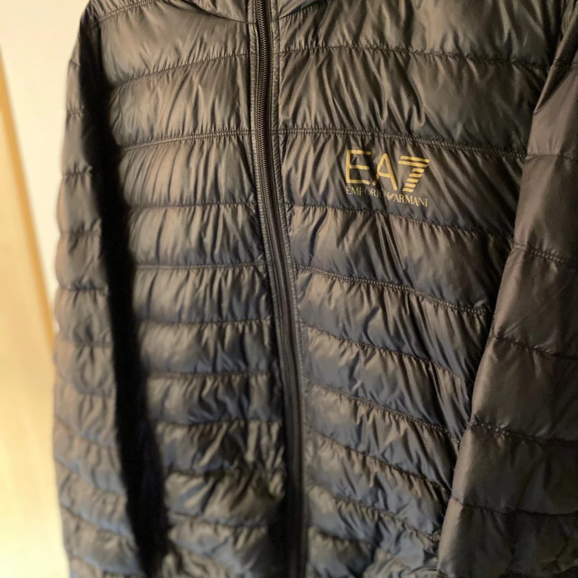 Svart pufferjacka från EA7 Armani - 1