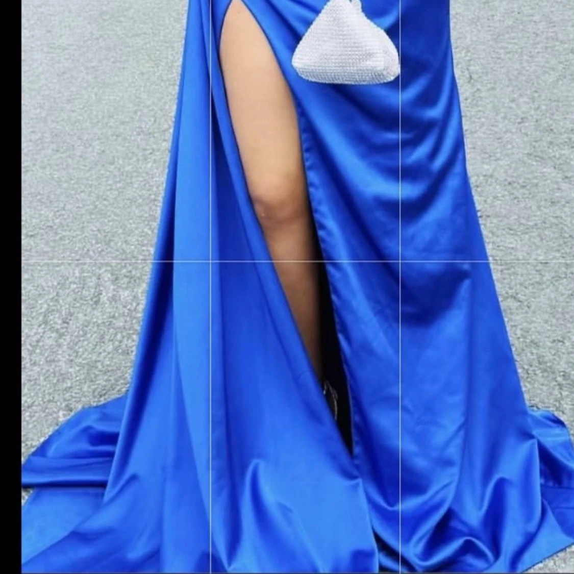 Blå långklänning med slits - 3