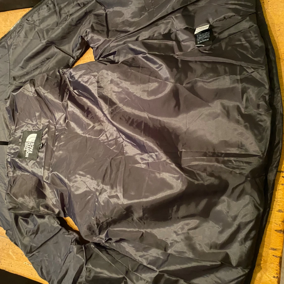 Svart pufferjacka från The North Face - 2