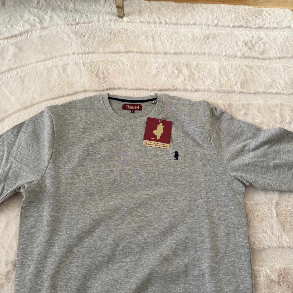 Grå sweatshirt från MCS