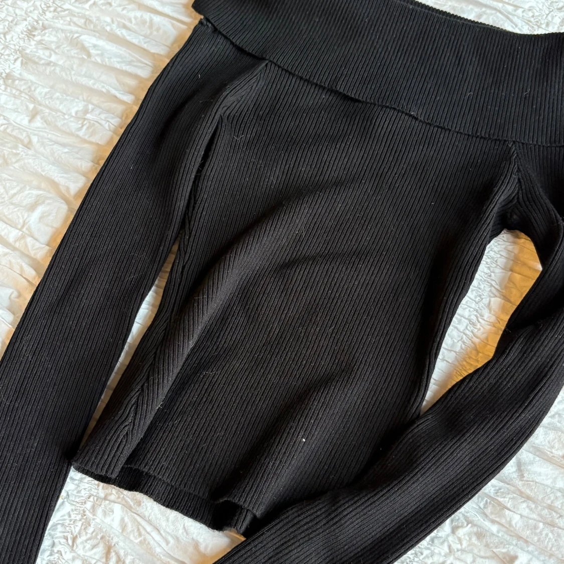 Off shoulder tröja - 1