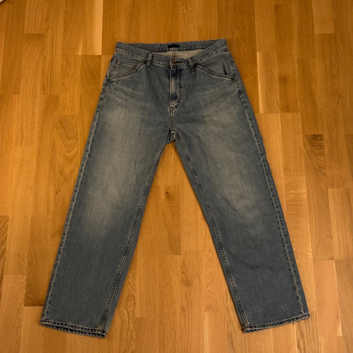 Blå straight jeans från Uniqlo