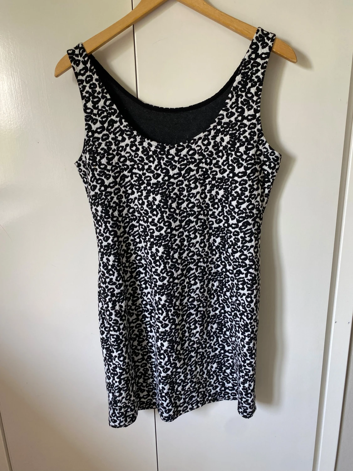 Mönstrad klänning från  - 2