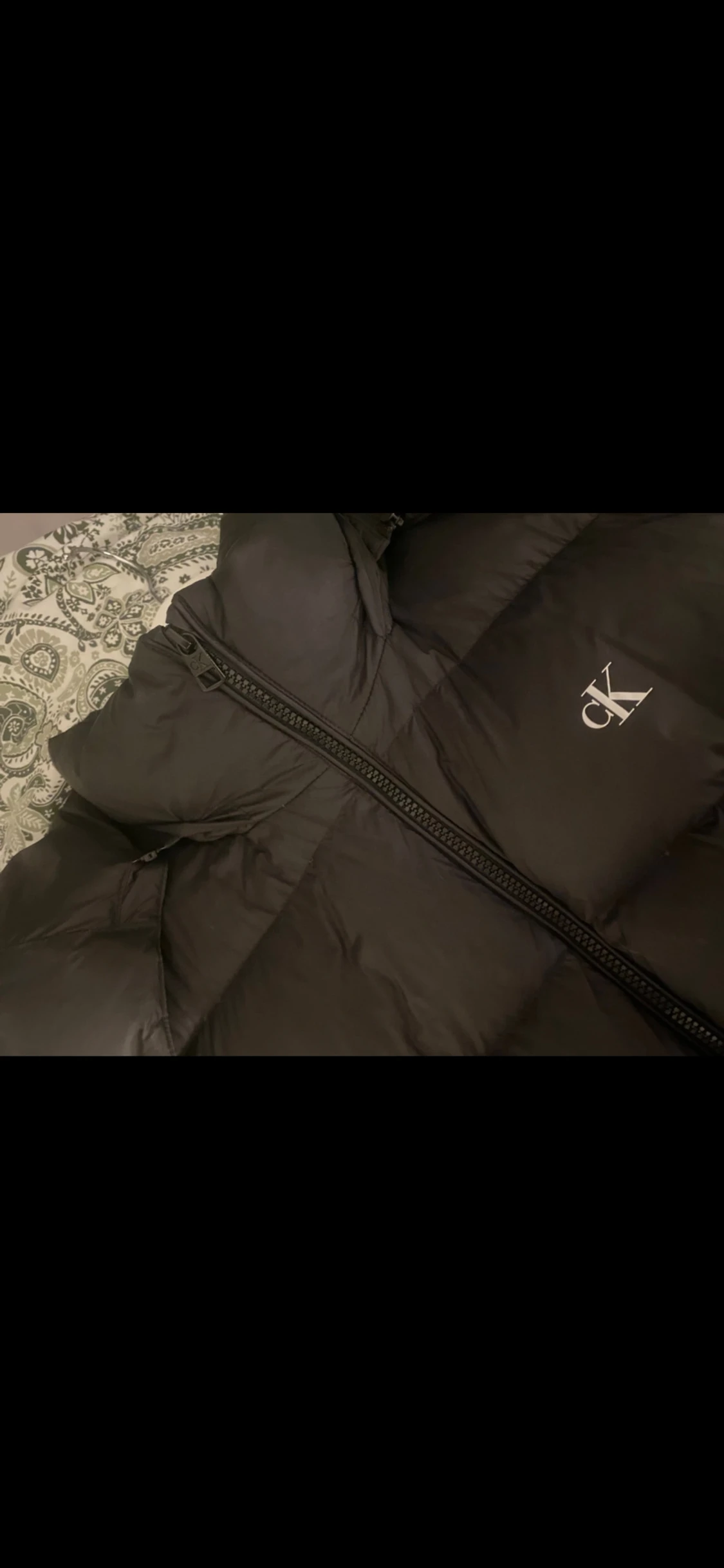 Svart vinterjacka från Calvin Klein - 2