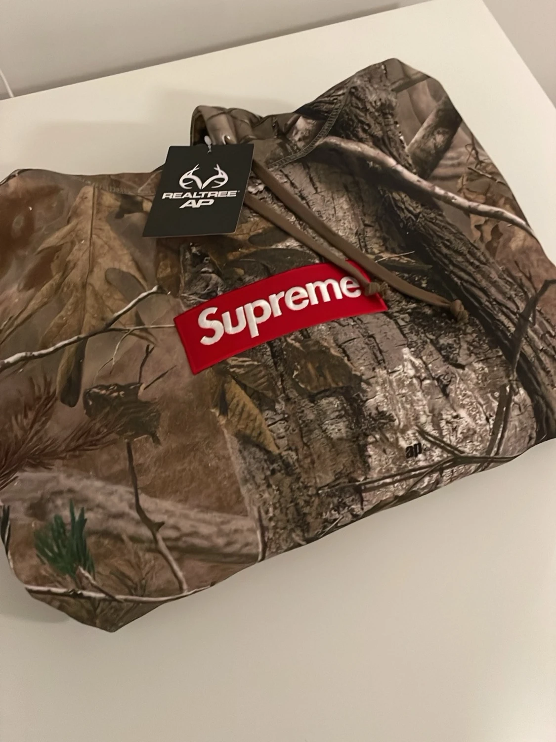 Supreme realtree box logo S - 1