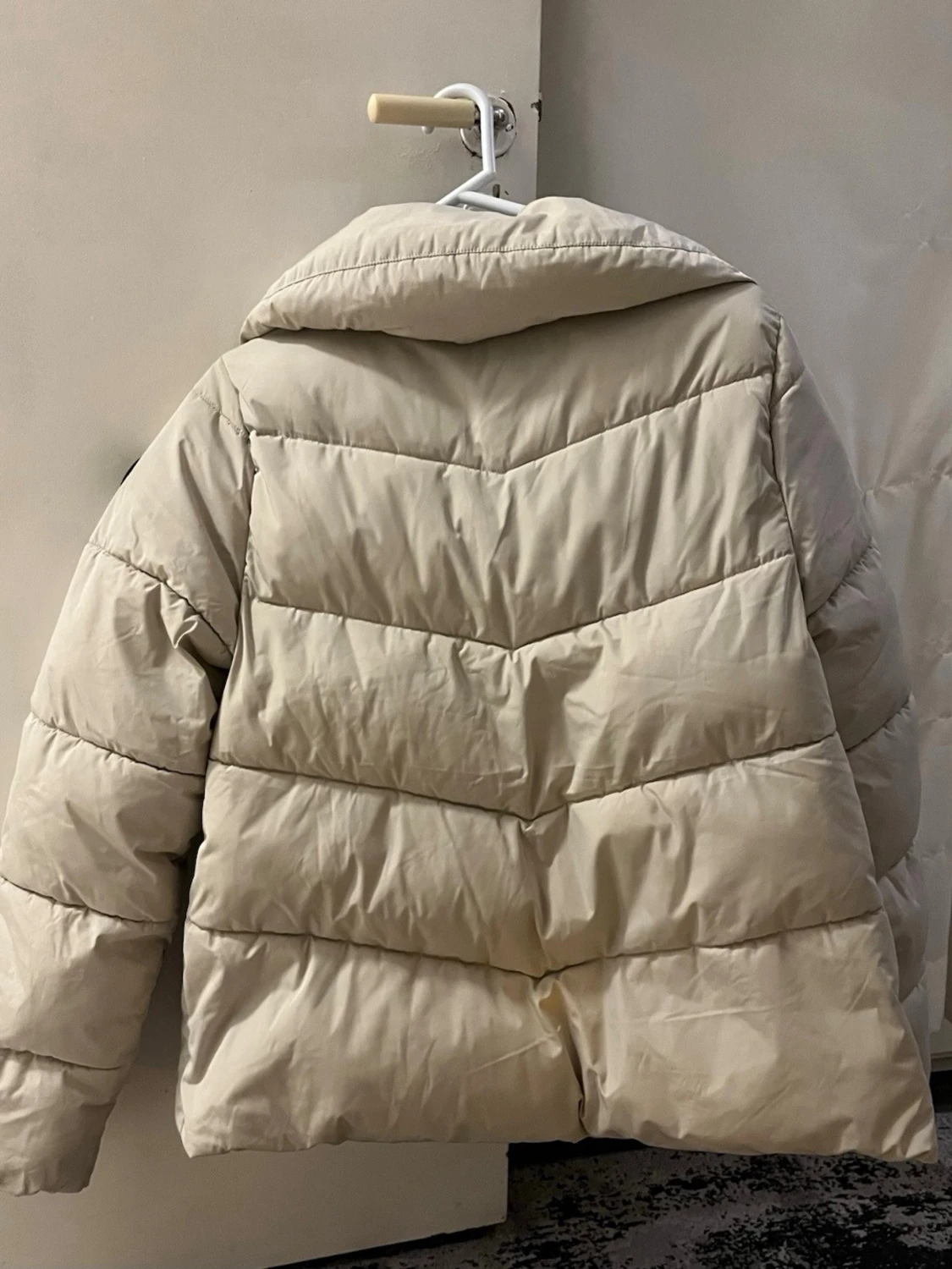 Beige pufferjacka från Everest - 4