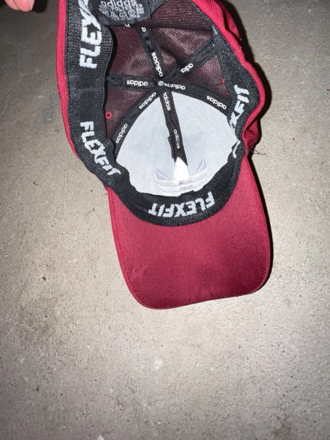 Röd Adidas Flexfit keps - 3
