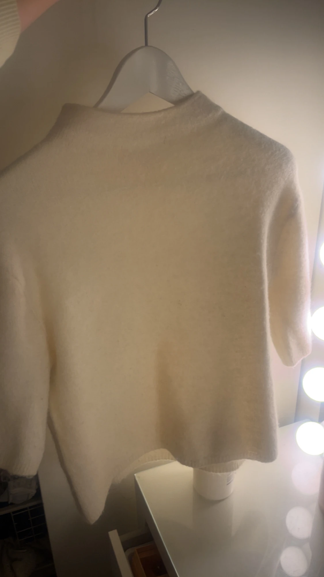 Vit stickad tröja från Gina Tricot - 1