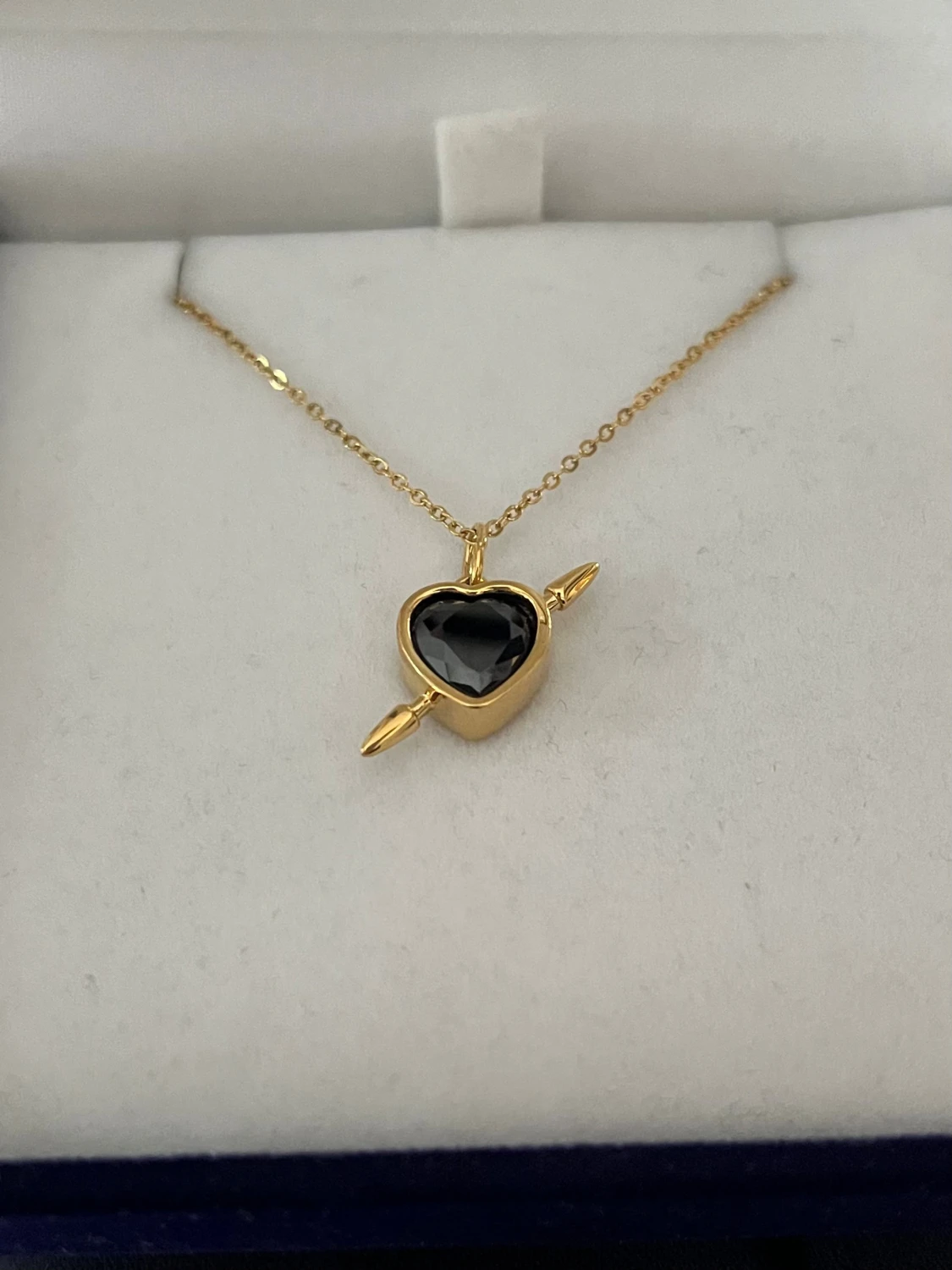 Maria Nilsdotter ”Rebel Love” inspirerat halsband - 2